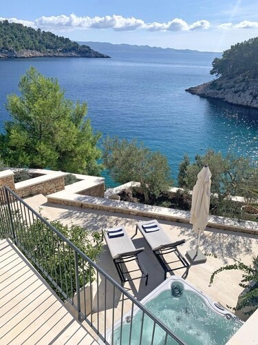Steinvilla mit Whirlpool & Privatstrand Insel Brac Kroatien