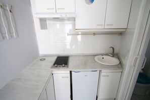 冰箱、茶具/咖啡用具、厨具/餐具