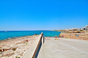 Imagen sin descripción, 3 de 39, botón