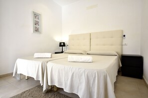 Unclassified image, 3 of 27, button