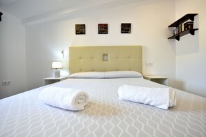 1 bedroom, iron/ironing board, travel crib, WiFi