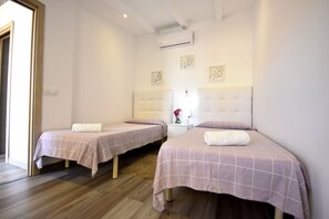 Unclassified image, 2 of 27, button