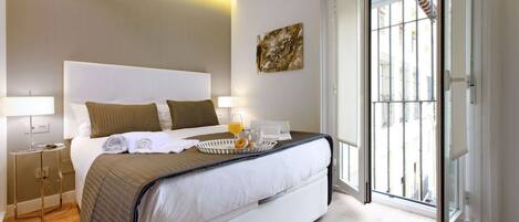 1 soverom, safe på rommet, strykejern/-brett og wi-fi (inkludert)