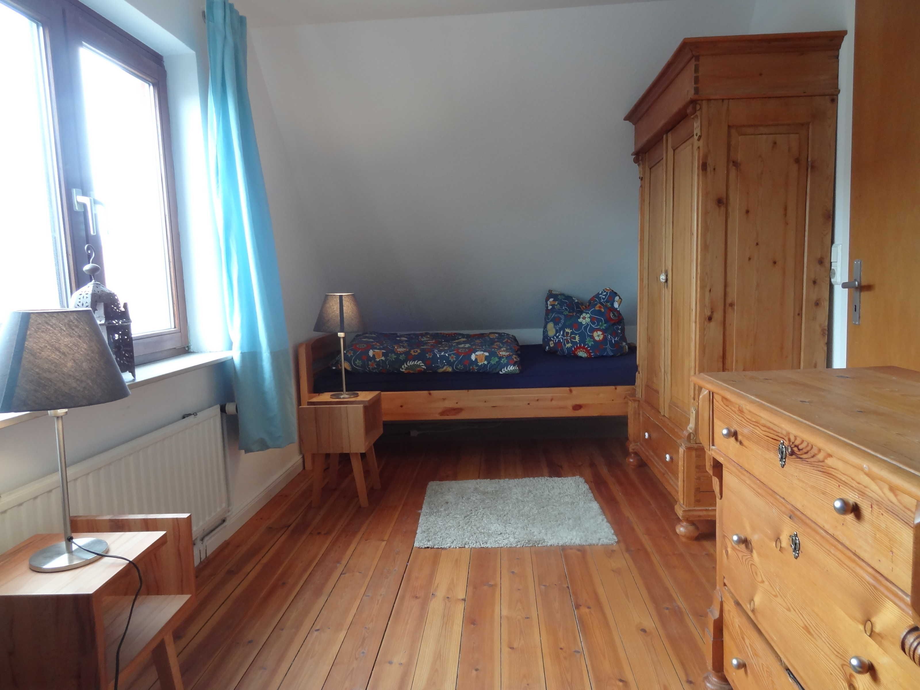 2 bedrooms, travel crib, WiFi, bed sheets