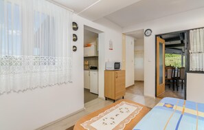 1 chambre, accès au Wi-Fi (inclus), literie fournie