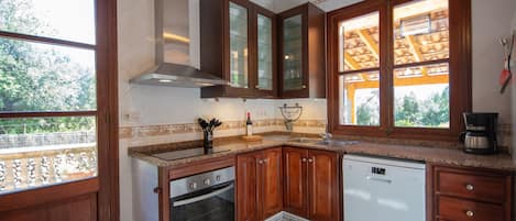 Frigorífic, microones, forn i rentaplats