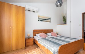 3 habitaciones, cuna de viaje, wifi gratis y ropa de cama 
