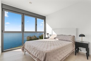 4 bedrooms, iron/ironing board, travel crib, WiFi - Luxury beach house Randemar (Porto Cristo) - 784532 Luxury beach house Randemar (Porto Cristo Novo)