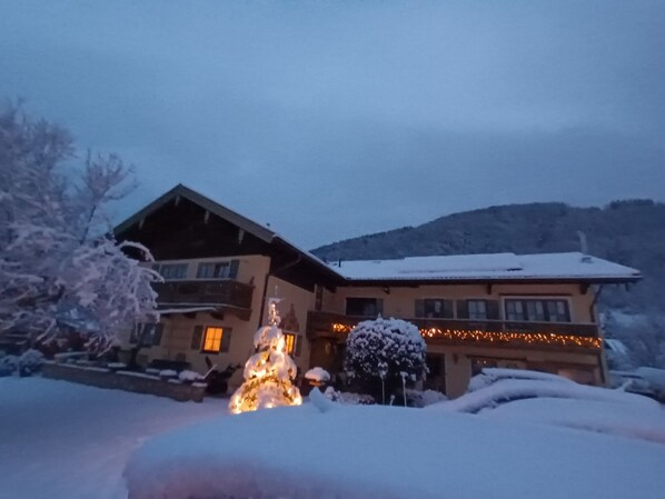 Exterior - Apartment Rauschberg 67sqm, balcony, kitchenette, 2 bedrooms, 1 living room (Ruhpolding)