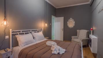 3 bedrooms, iron/ironing board, travel crib, free WiFi