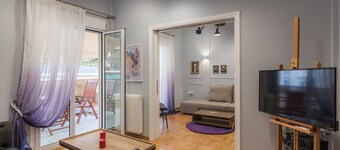 Walk to Iconic Athenian Locations from a Chic Home, Chic Home