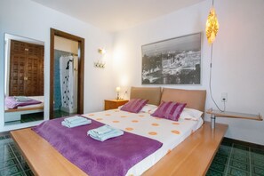 3 Schlafzimmer, Bügeleisen/Bügelbrett, Reisekinderbett, WLAN