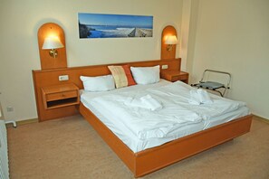 2 chambres, bureau, Wi-Fi, draps fournis