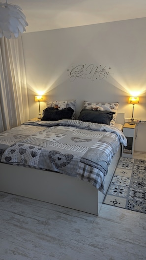 2 Schlafzimmer, Bügeleisen/Bügelbrett, kostenloses WLAN, Bettwäsche