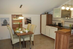 Unclassified image, 3 of 10, button