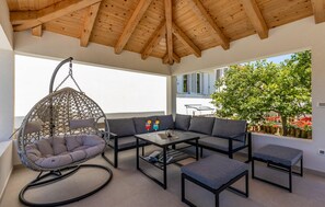 Outdoor dining - Gorgeous apartment in Kampor with WiFi (Kampor)