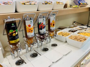 Daily buffet breakfast for a fee