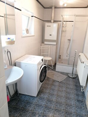 Unclassified image, 3 of 11, button