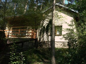 Unclassified image, 5 of 11, button