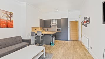 Fridge, coffee/tea maker, electric kettle