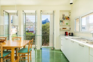 Fridge, microwave, oven, dishwasher