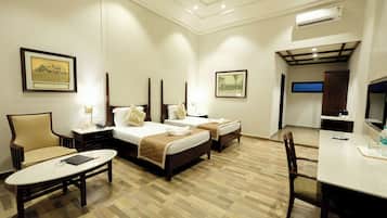 Deluxe Double Room, 1 Double Bed | Premium bedding, blackout drapes, free WiFi, bed sheets