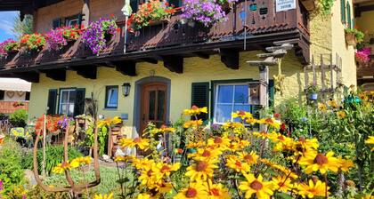 Ferienwohnung fĂŒr 2 - 6 Personen, 114 mÂČ, mit 3 separaten Schlafzimmern und Terrasse