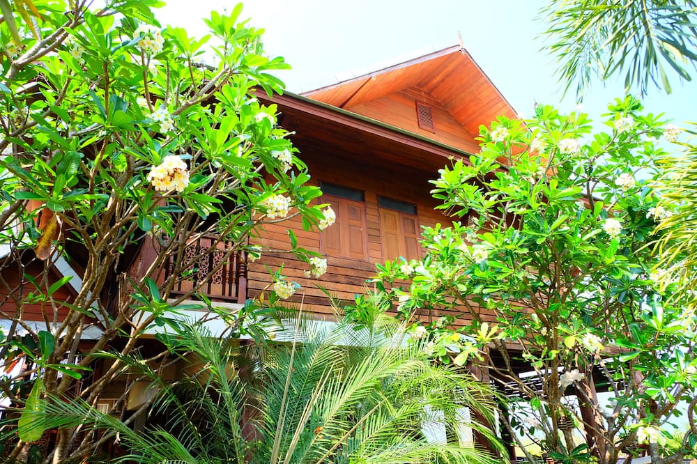 Khunchay House