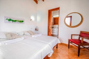 1 室のベッドルーム、旅行用ベビーベッド、WiFi、ベッドシーツ