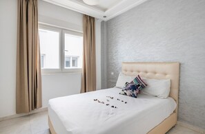 3 phòng ngủ, chăn bông, màn/rèm cản sáng, bàn ủi/dụng cụ ủi quần áo