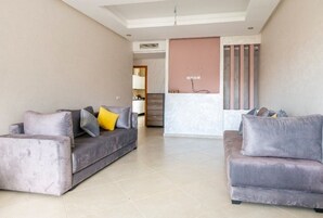 Smart TV 39 pulgadas con canales de televisión vía satélite, televisión