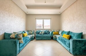 Een 39-inch smart-tv met satellietzenders en televisie