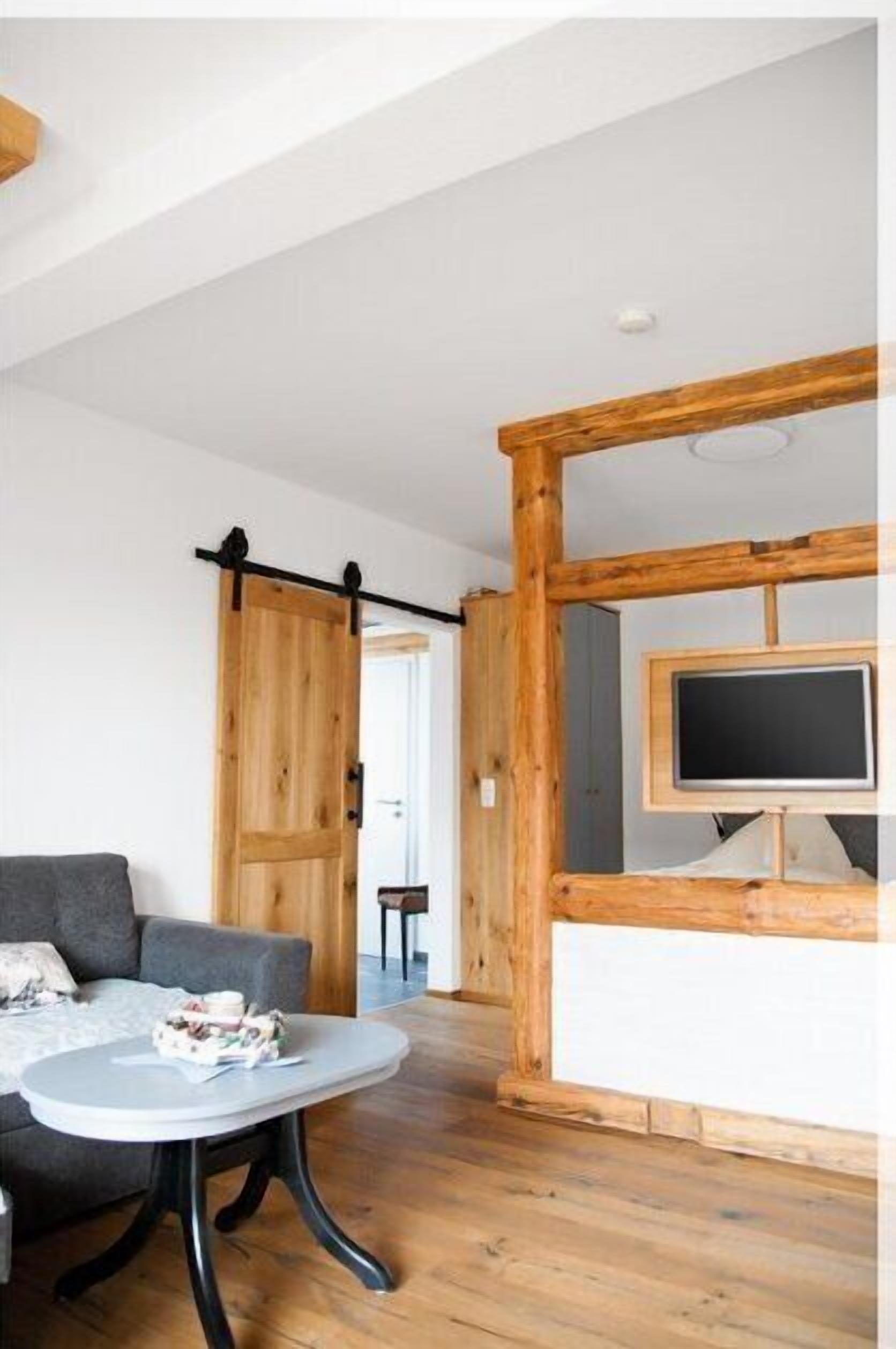 Ferienwohnung Kräuterstube mit großem Balkon-Kräuterstube Wohnzimmer