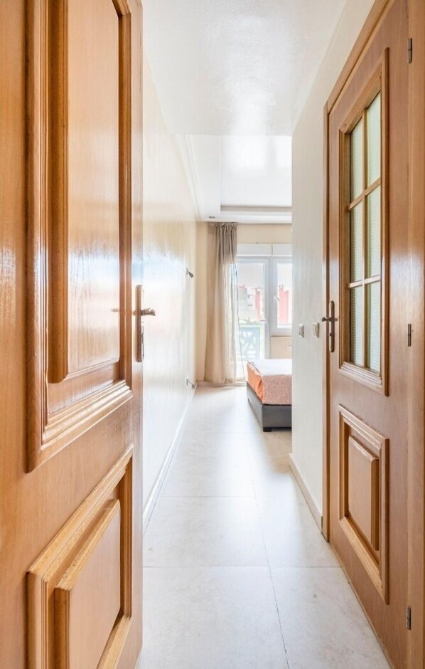 Apartament Comfort, 3 dormitoris | 2 dormitoris, cobrellits, cortines opaques i habitacions insonoritzades 