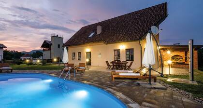 Cozy home in Krasic with sauna