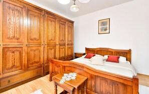 4 chambres, lit parapluie, Wi-Fi gratuit, draps fournis