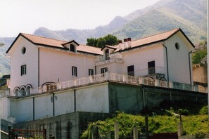 Aerial view - Case Vacanze Angiola (Tramonti)