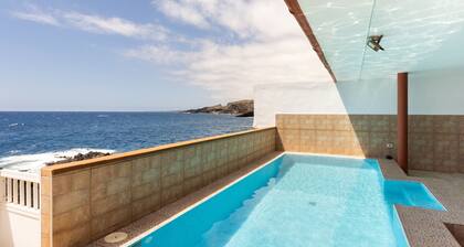 Coastal Dream with heatable pool