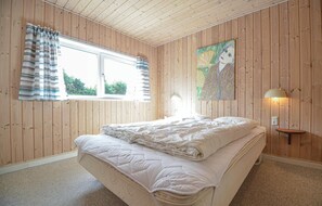 4 dormitorios, cuna de viaje, wifi gratis