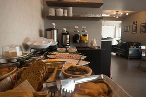 Gratis frukostbuffé varje dag 