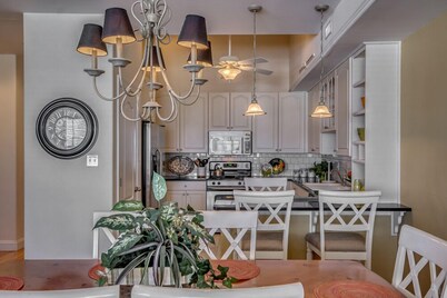 海明威海滨酒店