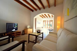 TV, fireplace - 763419 Finca Son Pastor (license number ETV/614) - 763419 Finca Son Pastor (Arta)