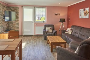 Apartment 8 | Living area