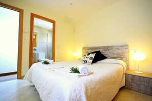 3 slaapkamers, reisbedje, wifi, beddengoed