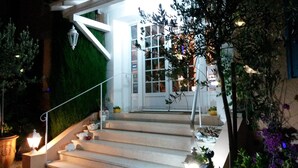 Property entrance - Hôtel Canto Cigalo (St.-Remy-de-Provence)