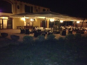 Dinner served - Agriturismo Antico Noce (Granarolo dell'Emilia)