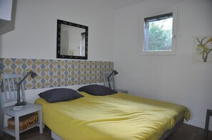 3 bedrooms, iron/ironing board, free WiFi