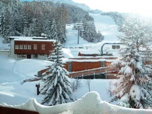 Property grounds - 3-room apartment for 7 people at Arc 1600, near slopes and shops, pets allowed (Les Arcs 1600)
