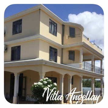 La Villa Angellay