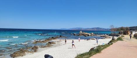 Beach nearby, beach towels